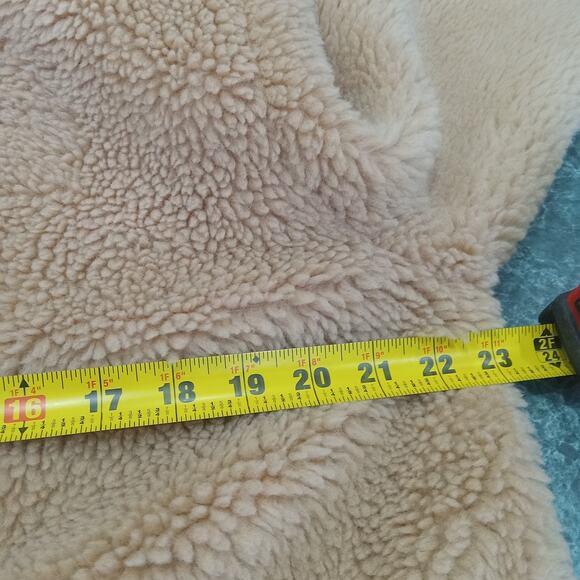 Wild Fable Tan Teddy Coat Size L New NWT buttons Pockets Cozy Warm Mob Sherpa - Picture 10 of 16